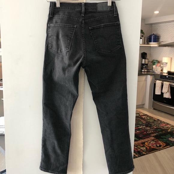 LEVIS High Rise Straight Jeans (724) - Picture 2 of 6